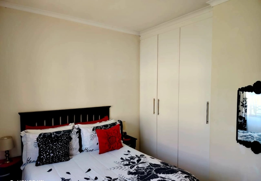 2 Bedroom Property for Sale in Graceland Eastern Cape